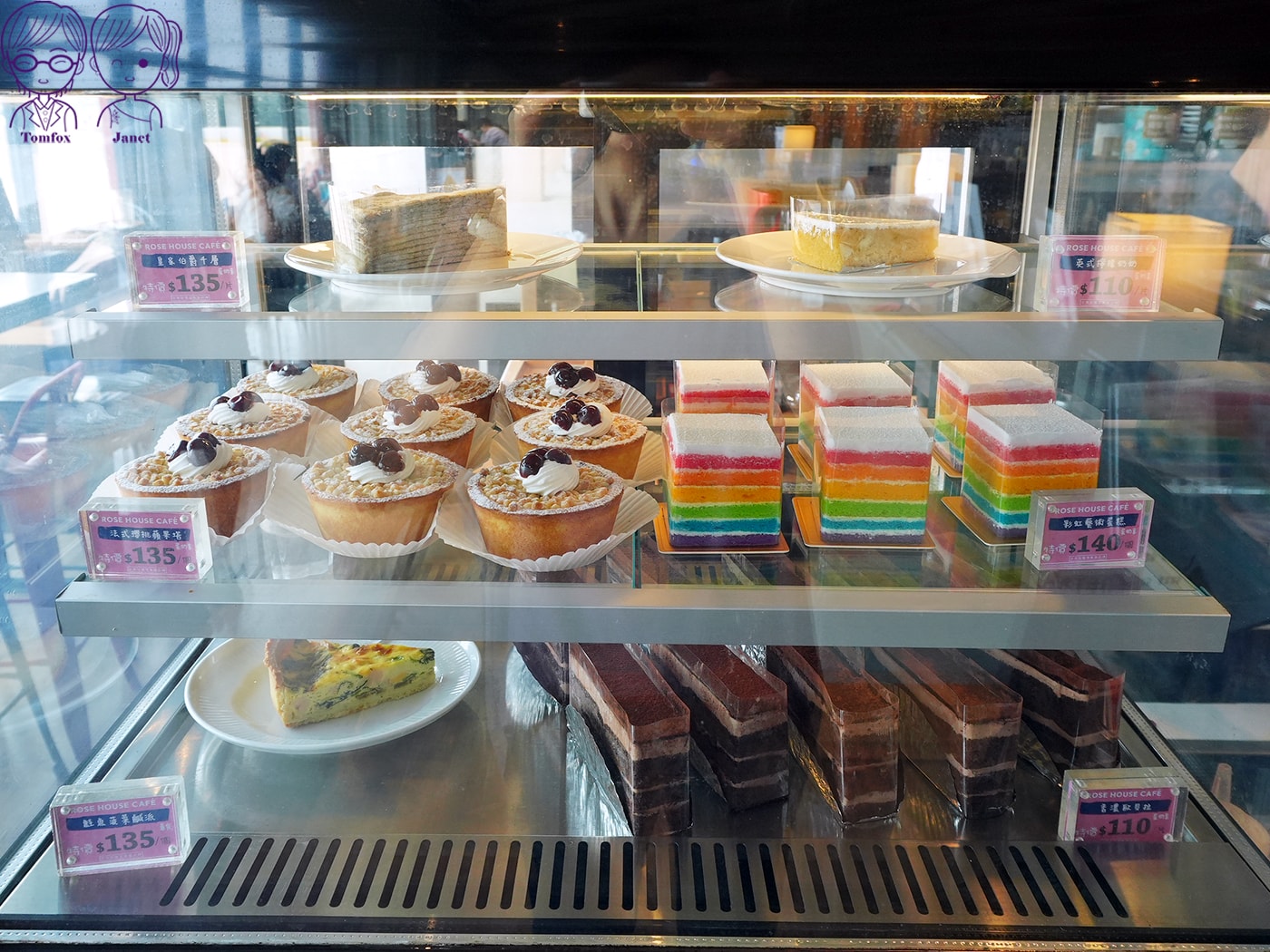 台中三井OUTLET咖啡廳推薦｜ROSE HOUSE CAFÉ 180度港景第一排！超厚三層舒芙蕾必吃