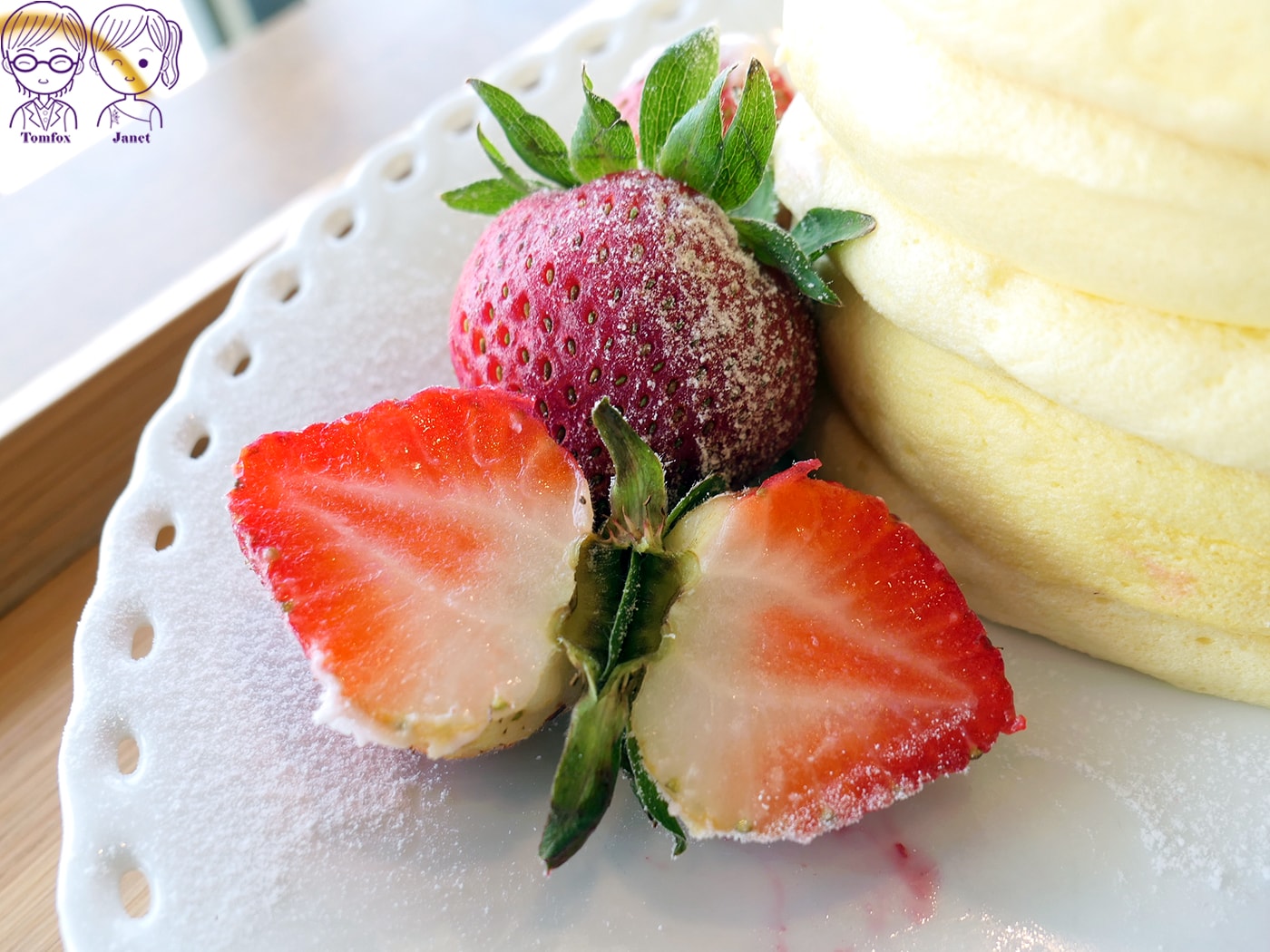 台中三井OUTLET咖啡廳推薦｜ROSE HOUSE CAFÉ 180度港景第一排！超厚三層舒芙蕾必吃