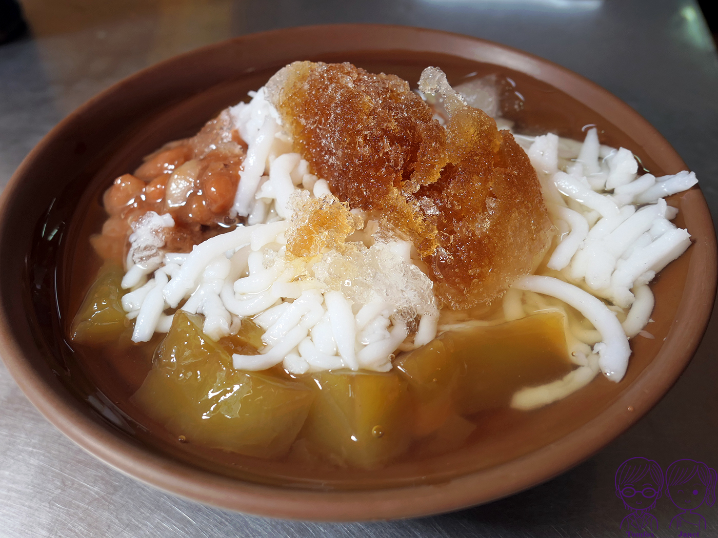 台北後車站美食｜華陰街《古早味冰/素麵線》：日本人也推薦的素食麵線與手工米苔目冰