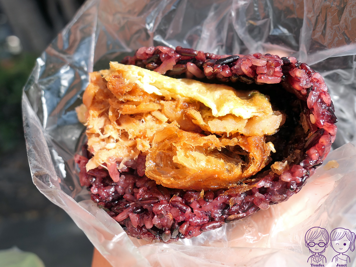 【台北車站美食】青島飯糰|免費升級紫米!高CP值排隊早餐,外國遊客也愛 - 第16張圖 【台北車站美食】青島飯糰|免費升級紫米!高CP值排隊早餐,外國遊客也愛