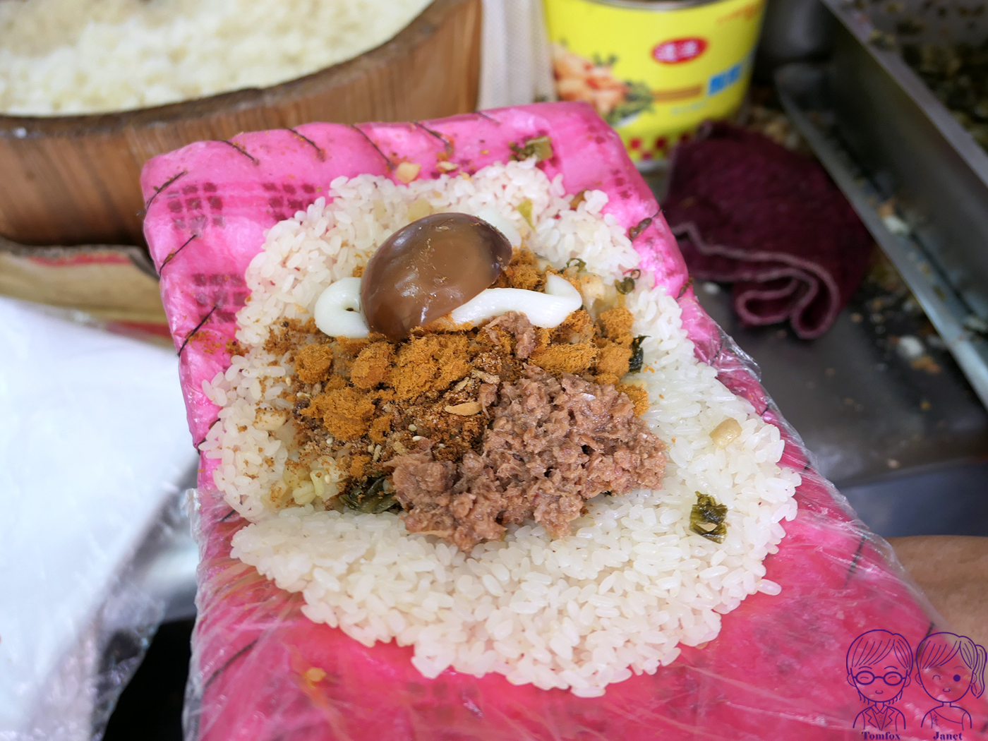 台北車站排隊美食｜《飯糰霸》古早味大飯糰，銅板價就能吃飽飽