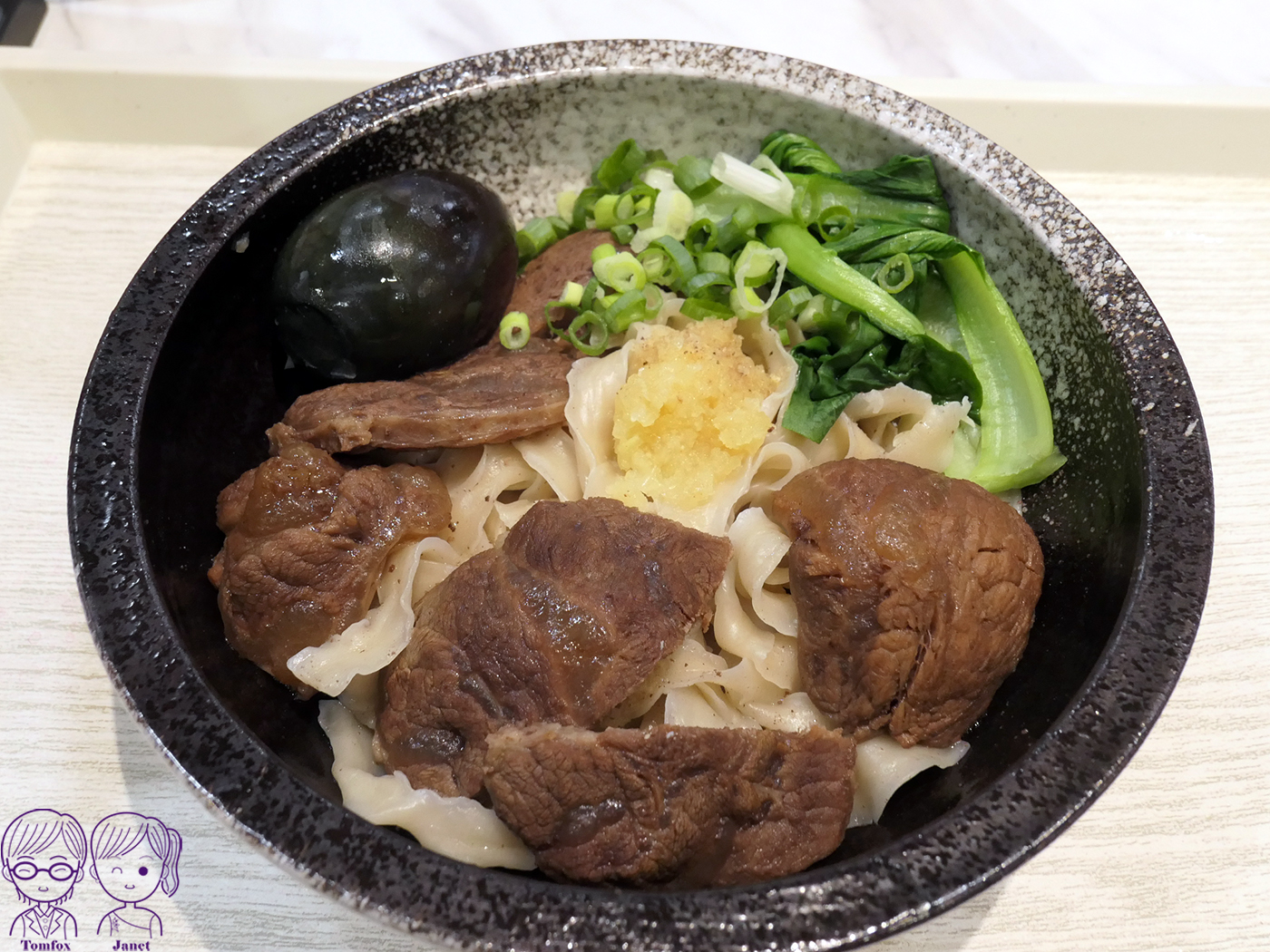 【新莊美食】星廚饌上新莊店｜2026新開幕！百元牛肉麵附豆花、冰品、飲料自助吧吃到飽