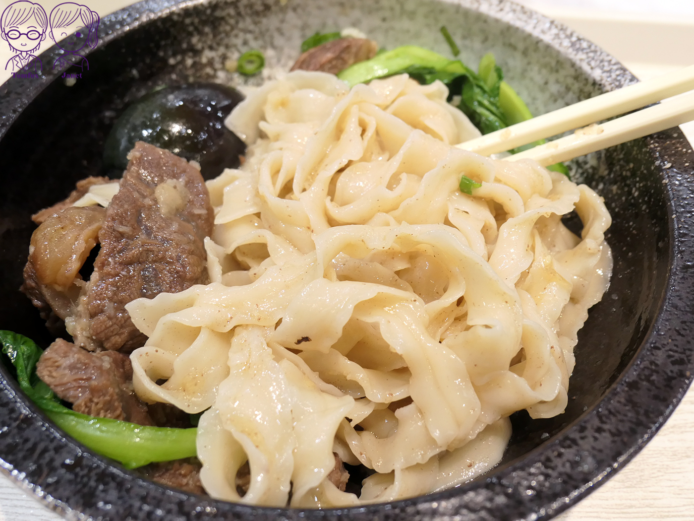 【新莊美食】星廚饌上新莊店｜2026新開幕！百元牛肉麵附豆花、冰品、飲料自助吧吃到飽