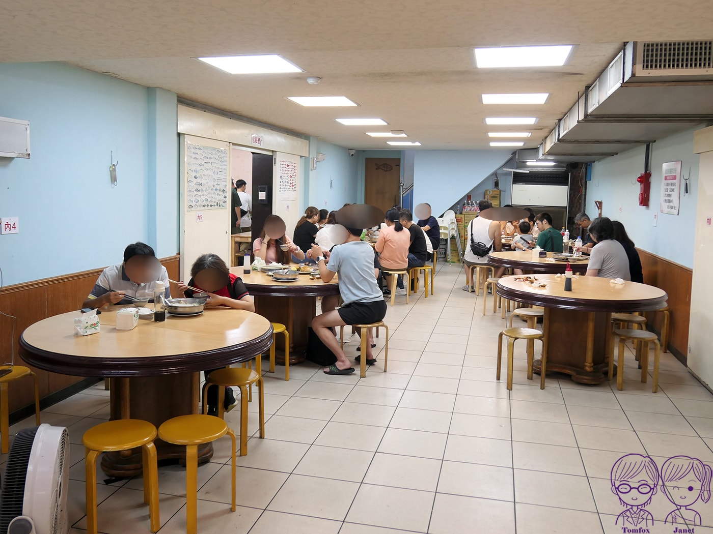貢寮美食|黑白毛海鮮:澳底漁港人氣老店!專屬漁船直送、附停車場 - 第7張圖 貢寮美食|黑白毛海鮮:澳底漁港人氣老店!專屬漁船直送、附停車場