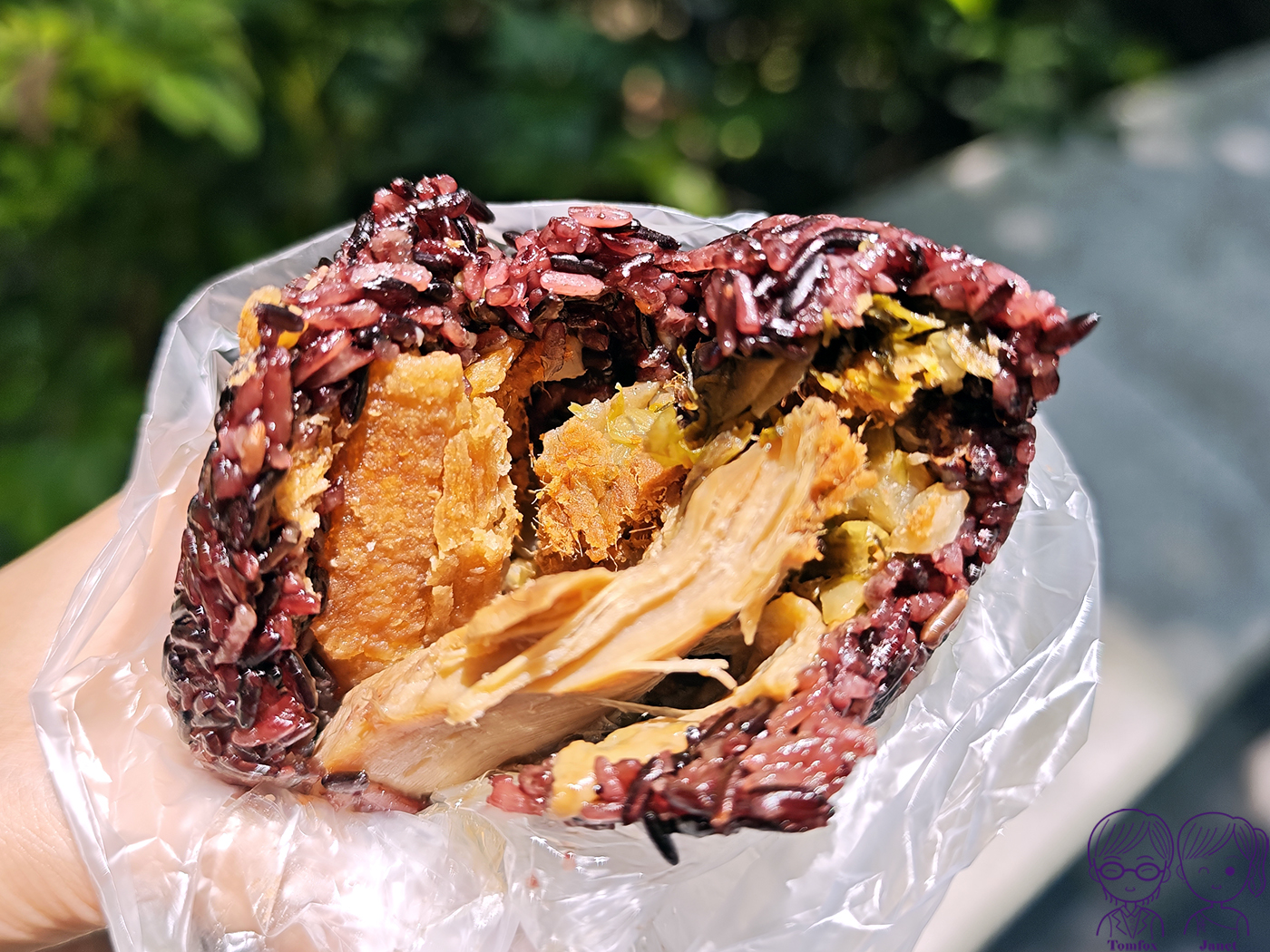 新莊早餐推薦|黑飯糰 隱藏版5星紫米飯糰!全紫米免加價,宏泰市場人氣美食 - 第17張圖 新莊早餐推薦|黑飯糰 隱藏版5星紫米飯糰!全紫米免加價,宏泰市場人氣美食