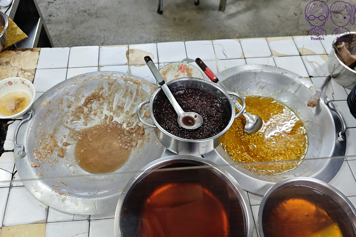 屏東潮州美食|阿倫冰店潮州燒冷冰,60年老字號古早味,冰火交融必吃特色甜品 - 第12張圖 屏東潮州美食|阿倫冰店潮州燒冷冰,60年老字號古早味,冰火交融必吃特色甜品