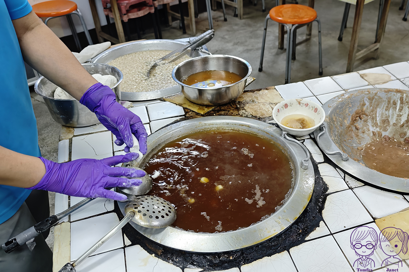 屏東潮州美食|阿倫冰店潮州燒冷冰,60年老字號古早味,冰火交融必吃特色甜品 - 第13張圖 屏東潮州美食|阿倫冰店潮州燒冷冰,60年老字號古早味,冰火交融必吃特色甜品