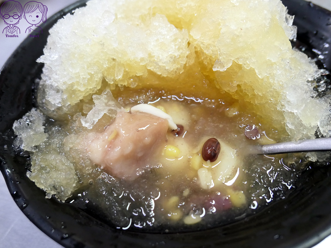 屏東潮州美食|阿倫冰店潮州燒冷冰,60年老字號古早味,冰火交融必吃特色甜品 - 第20張圖 屏東潮州美食|阿倫冰店潮州燒冷冰,60年老字號古早味,冰火交融必吃特色甜品