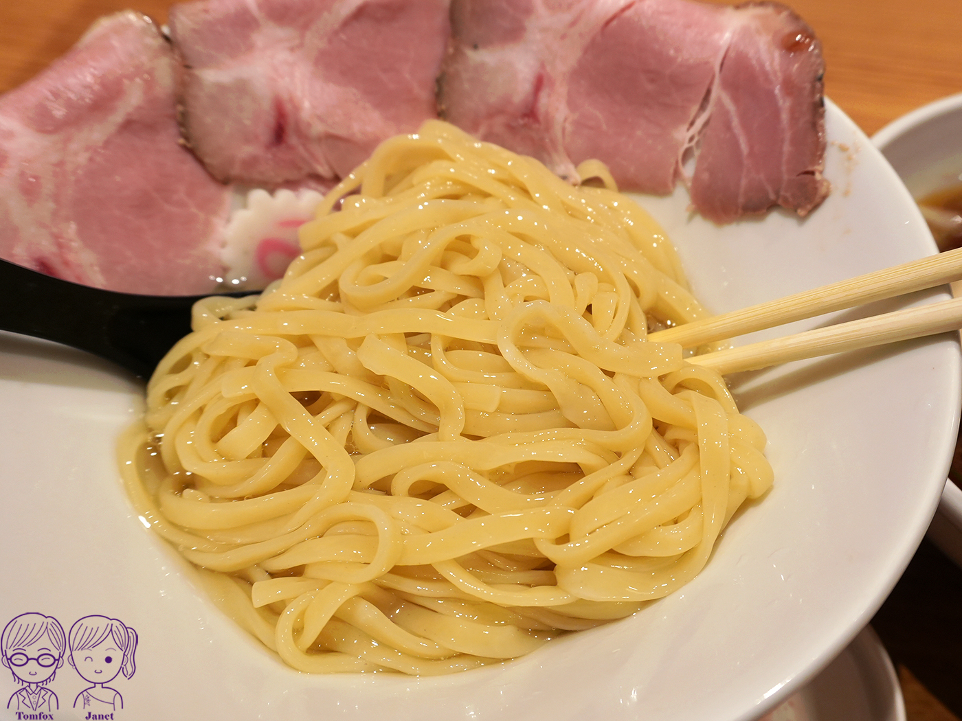 大阪梅田拉麵|鶏と鮪節 麺屋 勝時,鮪節昆布水沾麵、泡系雞白湯!Tabelog 高評價人氣名店 - 第19張圖 大阪梅田拉麵|鶏と鮪節 麺屋 勝時,鮪節昆布水沾麵、泡系雞白湯!Tabelog 高評價人氣名店